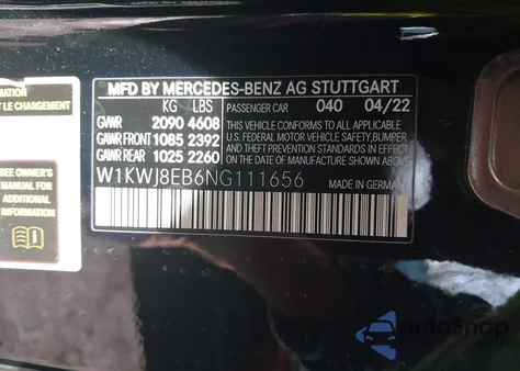 2022 Mercedes-Benz C 300 4Matic z USA, uszkodzony, nr VIN W1KWJ8EB6NG111656